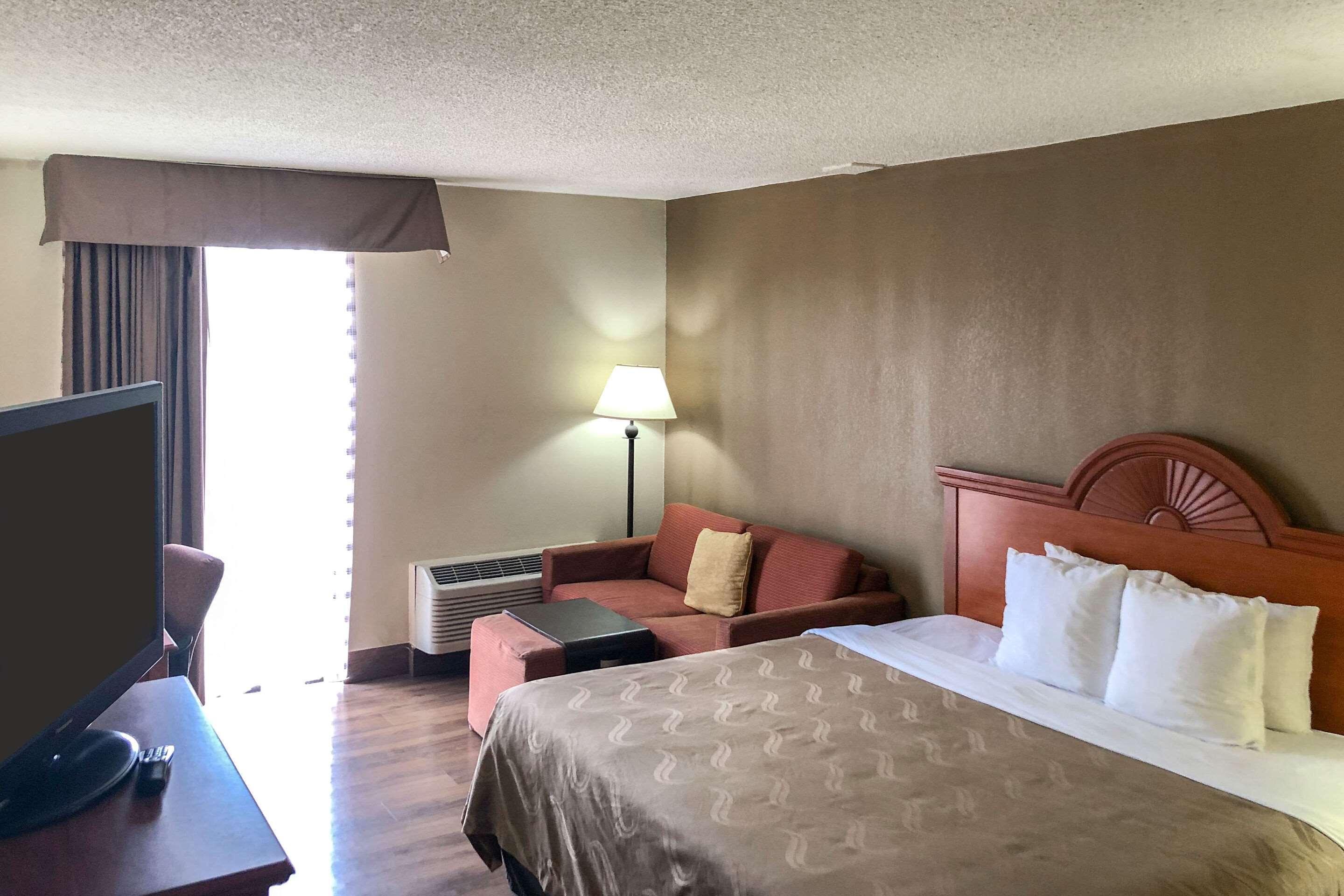 Quality Inn Near Joint Base Andrews-Washington Area Camp Springs Exterior photo