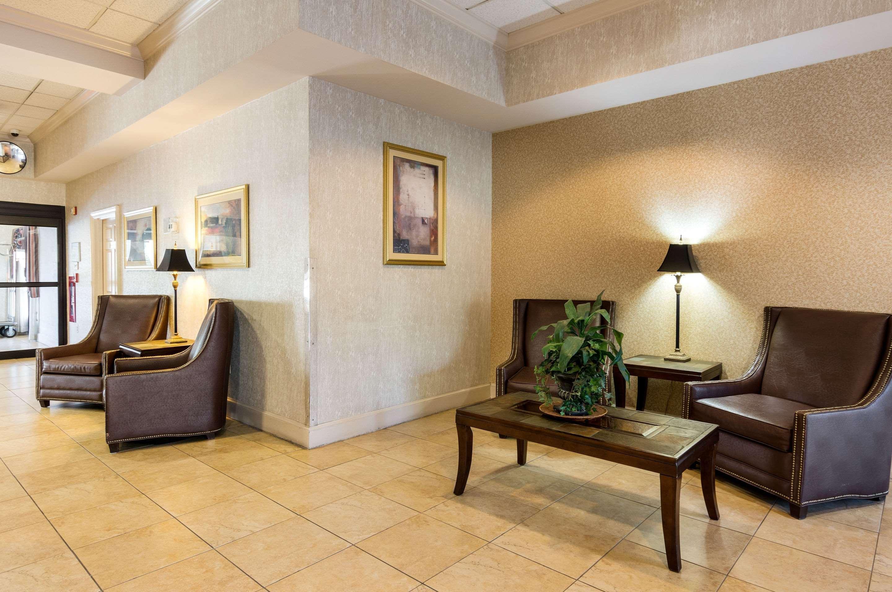 Quality Inn Near Joint Base Andrews-Washington Area Camp Springs Exterior photo
