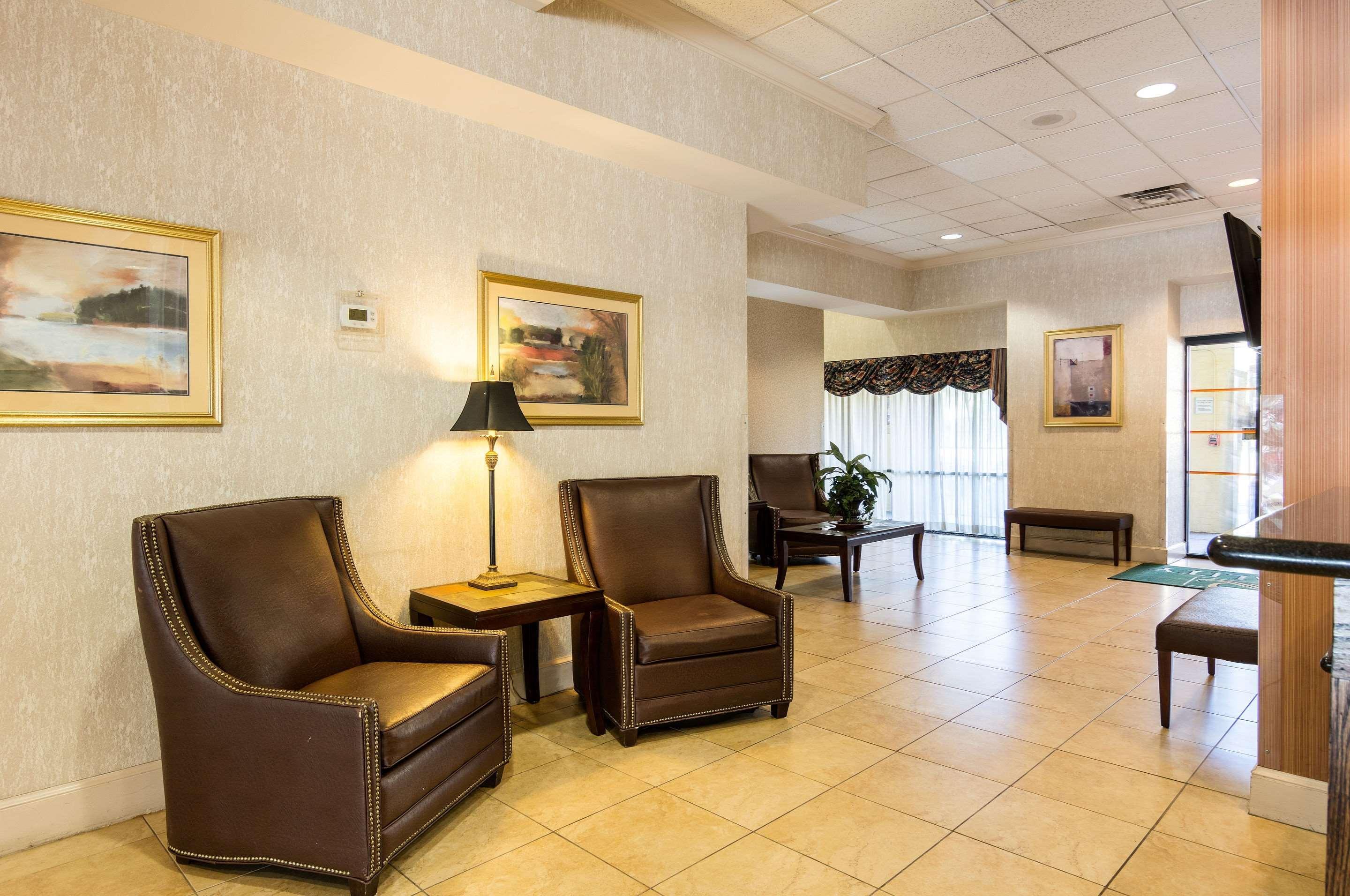 Quality Inn Near Joint Base Andrews-Washington Area Camp Springs Exterior photo