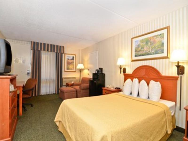 Quality Inn Near Joint Base Andrews-Washington Area Camp Springs Room photo