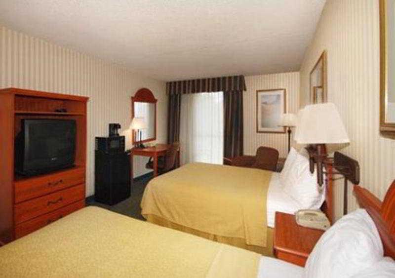 Quality Inn Near Joint Base Andrews-Washington Area Camp Springs Exterior photo